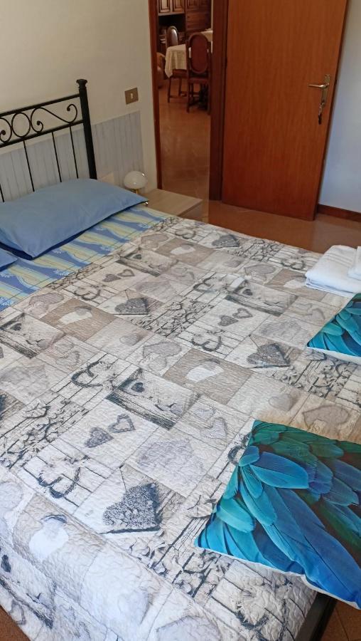 Marco - Camere Con Bagno Privato Vicino Al Centro Foligno Dış mekan fotoğraf